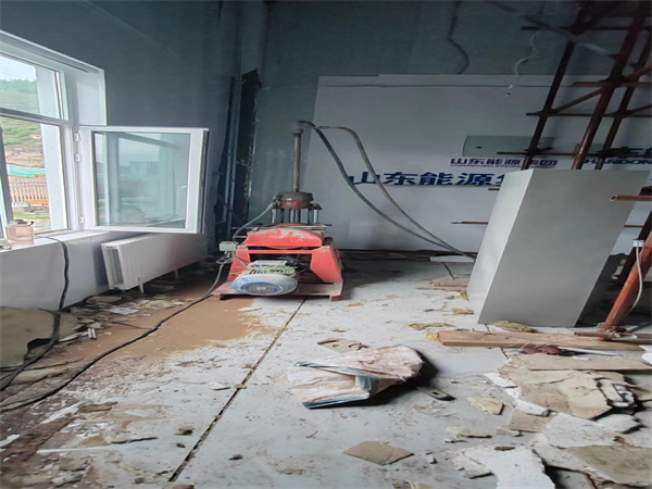 五桂山街道地基基础下沉墙体裂缝加固注浆顶升施工